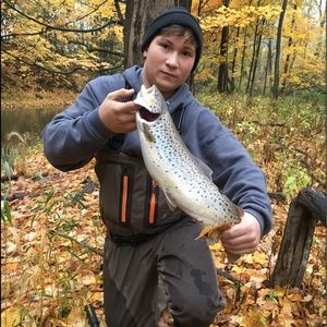 Meet your Posher, Adrian